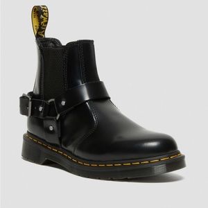 Dr.Martens Wincox Polished Smooth Leather Buckle Boot NWT